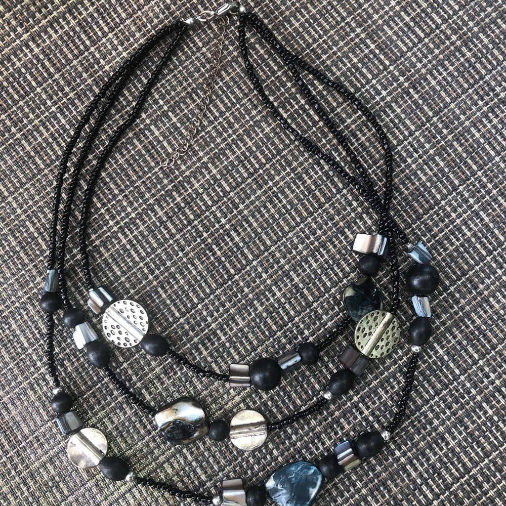 Elegant Black and Silver Beaded Necklace 14”+3”
